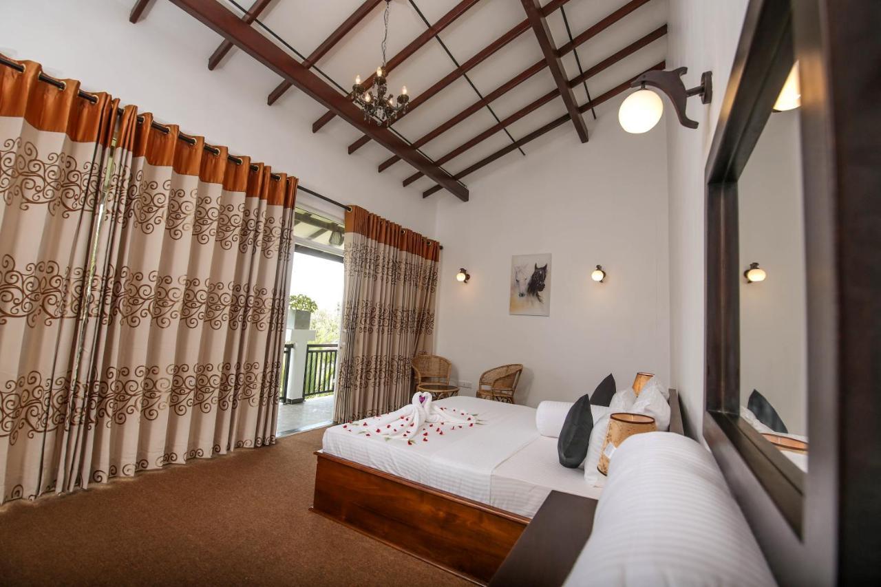 L&D Stay Inn Хіккадува Екстер'єр фото
