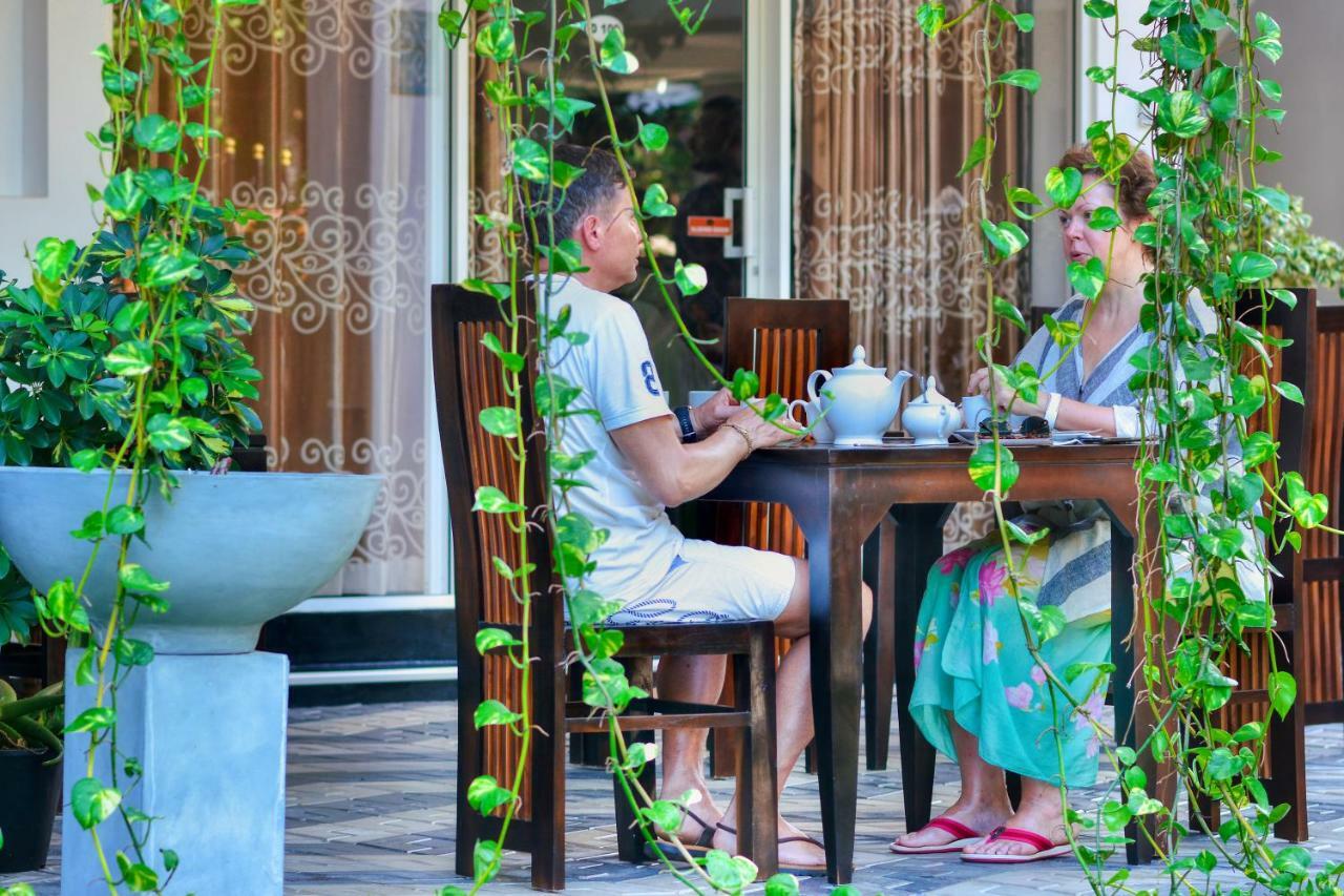 L&D Stay Inn Хіккадува Екстер'єр фото